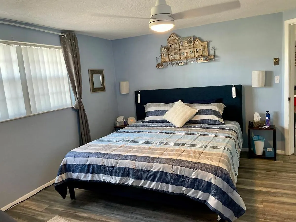 Villa Gulfside Getaway - Beaches & Downtown Bradenton